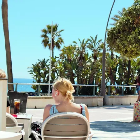 Bellavista Costa Del Sol 公寓 *